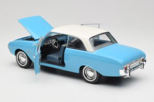 Ford Taunus 12M P1 Taunus Blue Revell 1:18 08880 Diecast — photo 5 of 8
