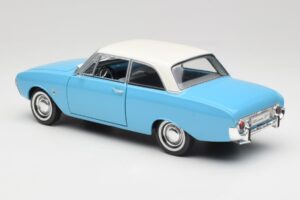 Ford Taunus 12M P1 Taunus Blue Revell 1:18 08880 Diecast — photo 7 of 8