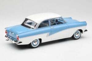 Ford Taunus 17M P2 Light Blue & White BoS Models 1:18 BOS019 Diecast — photo 2 of 6