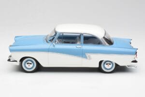 Ford Taunus 17M P2 Light Blue & White BoS Models 1:18 BOS019 Diecast — photo 3 of 6