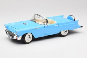 Ford Thunderbird Convertible Blue Road Signature 1:18 92358 Diecast