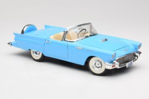 Ford Thunderbird Convertible Blue Road Signature 1:18 92358 Diecast — photo 6 of 8