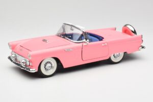 Ford Thunderbird Pink Revell 1:18 8804 Diecast