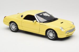 Ford Thunderbird Show Car Yellow Maisto 1:18 50336 Diecast — photo 6 of 8