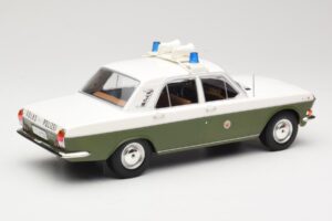 GAZ Volga GAZ-24 Police MCG 1:18 MCG18015 Diecast — photo 2 of 6