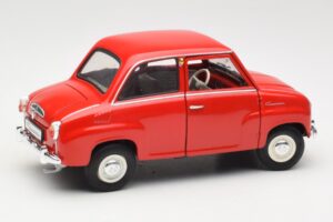 Goggomobil T 250 Red Revell 1:18 8952 Diecast — photo 2 of 7