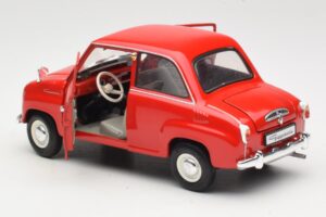 Goggomobil T 250 Red Revell 1:18 8952 Diecast — photo 4 of 7
