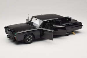 Chrysler Imperial Black Beauty Green Hornet TV Series AUTOart 1:18 71546 Diecast — photo 2 of 8