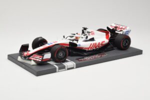 Haas VF-22 #20 K. Magnussen Bahrain GP 2022 Minichamps 1:18 117220120 Diecast — photo 2 of 6