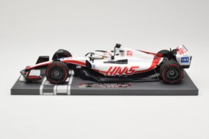 Haas VF-22 #20 K. Magnussen Bahrain GP 2022 Minichamps 1:18 117220120 Diecast
