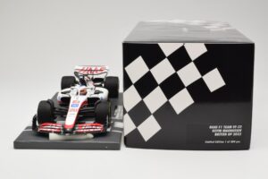 Haas VF-22 #20 K. Magnussen British GP 2022 Minichamps 1:18 117221020 Diecast — photo 6 of 6