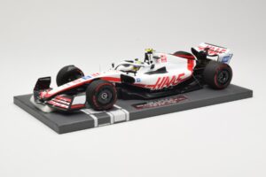Haas VF-22 #47 M. Schumacher Bahrain GP 2022 Minichamps 1:18 117220147 Diecast — photo 2 of 6