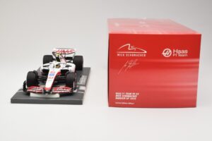 Haas VF-22 #47 M. Schumacher Bahrain GP 2022 Minichamps 1:18 117220147 Diecast — photo 6 of 6