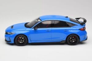 Honda Civic FK8 Type R Boost Blue Pearl Otto 1:18 OT1093 Resin — photo 3 of 6