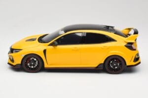 Honda Civic Type R FK8 Euro Spec Yellow Otto 1:18 OT1111 Resin — photo 3 of 6