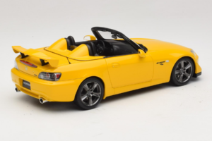 Honda S2000 AP2 CR New Indy Yellow Pearl Otto 1:18 OT1231 Resin — photo 2 of 6