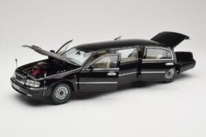 Hongqi Qijian CA7460 FAW 1:18 139940 Diecast — photo 2 of 8