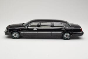 Hongqi Qijian CA7460 FAW 1:18 139940 Diecast — photo 4 of 8