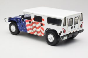 Hummer H1 AM General Gore-Lieberman Humvee America Exoto 1:18 1807 Diecast — photo 7 of 8