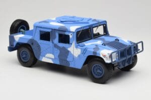 Hummer H1 Humvee Blue & White Motormax 1:18 73157 Diecast — photo 6 of 8