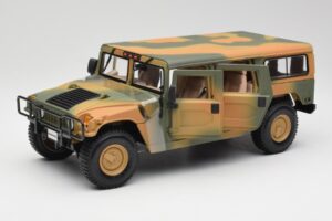 Hummer H1 Station Wagon Military Maisto 1:18 56049 Diecast — photo 2 of 8