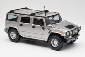 Hummer H2 Silver Maisto 1:18 7449569 Diecast — photo 6 of 8