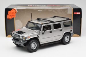 Hummer H2 Silver Maisto 1:18 7449569 Diecast — photo 8 of 8