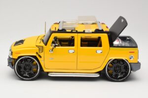 Hummer H2 SUT Concept Yellow Maisto 1:18 31067 Diecast — photo 4 of 8