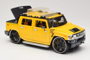 Hummer H2 SUT Concept Yellow Maisto 1:18 31067 Diecast — photo 6 of 8