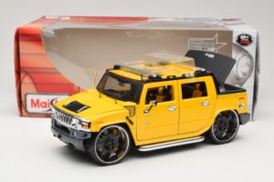 Hummer H2 SUT Concept Yellow Maisto 1:18 31067 Diecast — photo 8 of 8