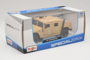 AM General Humvee Military Maisto 1:27 31974 Diecast — photo 2 of 3