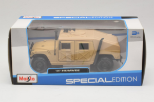 AM General Humvee Military Maisto 1:27 31974 Diecast
