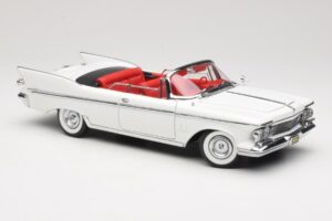 Imperial Crown Convertible White Road Signature 1:18 20138 Diecast — photo 6 of 8