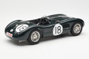 Jaguar C-Type #18 T. Rolt / D. Hamilton 24 Hours of Le Mans Winner 1953 CMC 1:18 M-195 Diecast — photo 2 of 6