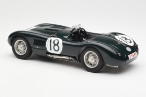 Jaguar C-Type #18 T. Rolt / D. Hamilton 24 Hours of Le Mans Winner 1953 CMC 1:18 M-195 Diecast — photo 5 of 6