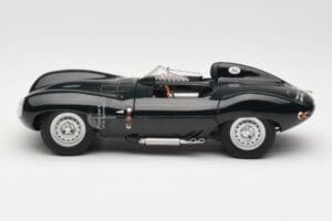 Jaguar D-Type Short Nose Green AUTOart 1:18 73561 Diecast — photo 3 of 6