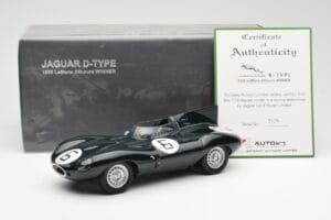 Jaguar D-Type #6 M. Hawthorn / I. Bueb Team Jaguar Cars Ltd 24 Hours of Le Mans 1955 AUTOart 1:18 85586 Diecast — photo 6 of 6