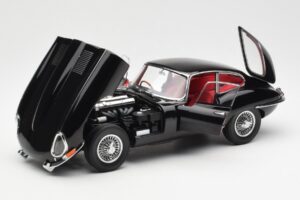 Jaguar E-Type 3.8 Series 1 Black Kyosho 1:18 08954BK Diecast — photo 2 of 8