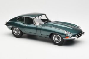 Jaguar E-Type 3.8 Series 1 Dark Green Kyosho 1:18 08954DG Diecast — photo 6 of 8