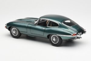 Jaguar E-Type 3.8 Series 1 Dark Green Kyosho 1:18 08954DG Diecast — photo 7 of 8