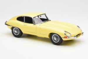 Jaguar E-Type 3.8 Series 1 Light Yellow Kyosho 1:18 08954LY Diecast — photo 6 of 8