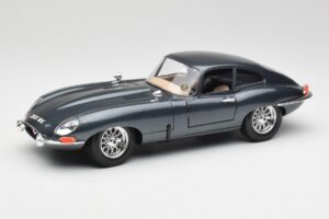 Jaguar E-Type Series 1 Green Bburago 1:18 3018-M1 Diecast