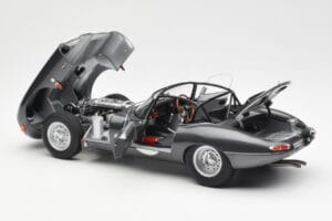 Jaguar E-Type Series 1 Coupe Lightweight Dark Grey AUTOart 1:18 73647 Diecast — photo 5 of 8