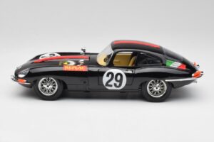 Jaguar E-Type #29 Black Bburago 1:18 3018-M4 Diecast — photo 4 of 8