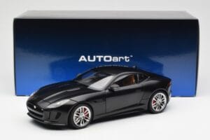 Jaguar F-Type R X152 Matt Black AUTOart 1:18 73652 Composite — photo 8 of 8