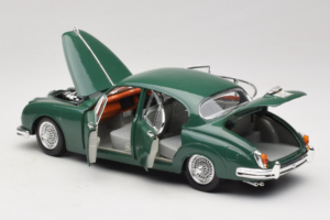 Jaguar Mark II Green Tchibo 1:18 49420 Diecast — photo 5 of 8