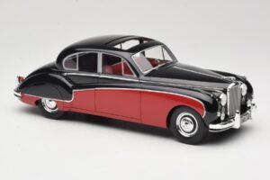 Jaguar Mk VIII Black & Dark Red BoS Models 1:18 BOS408 Resin — photo 4 of 6
