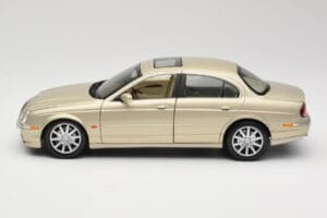 Jaguar S-Type X200 Bronze Maisto 1:18 50332 Diecast — photo 4 of 8