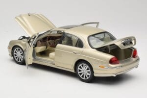Jaguar S-Type X200 Bronze Maisto 1:18 50332 Diecast — photo 5 of 8