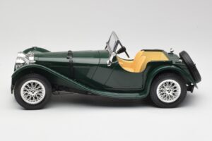 Jaguar SS 100 Roadster Green Bburago 1:18 3006 Diecast — photo 4 of 8